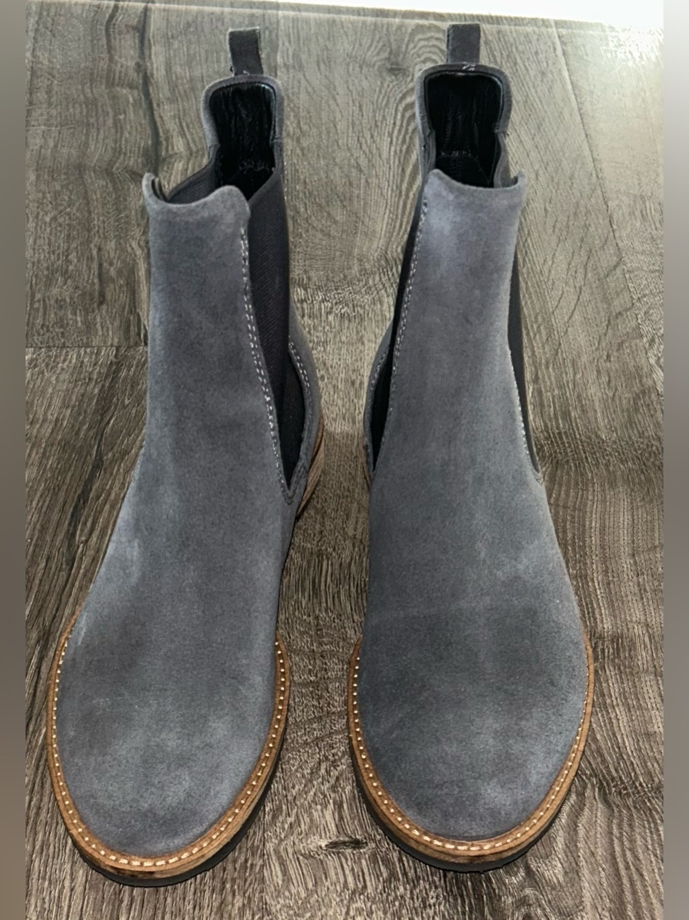 Ecco Women’s Suede Chelsea Booties - Gray
